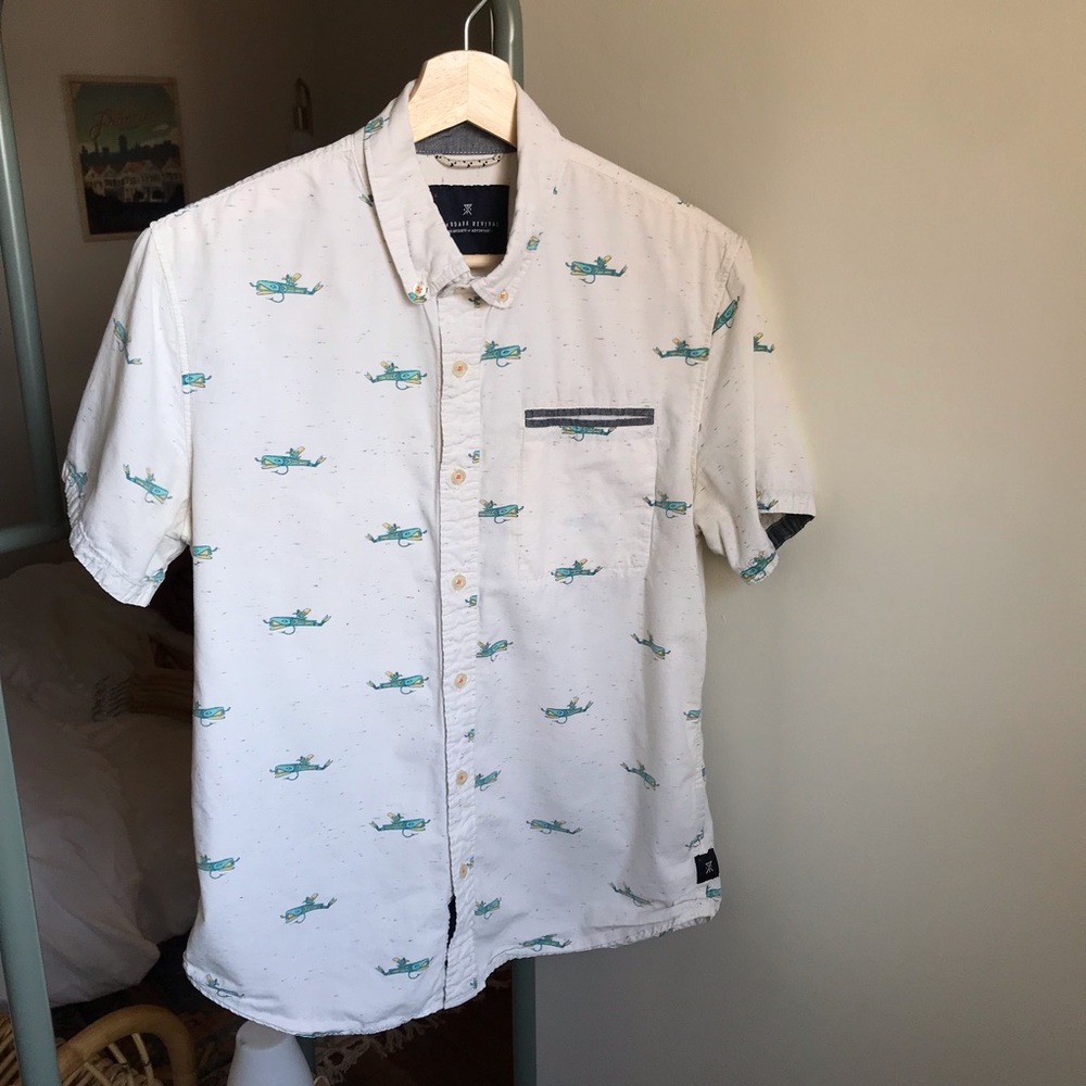 Roark Revival Short Sleeve Button Down || Size Small || Fish Hook Graphic